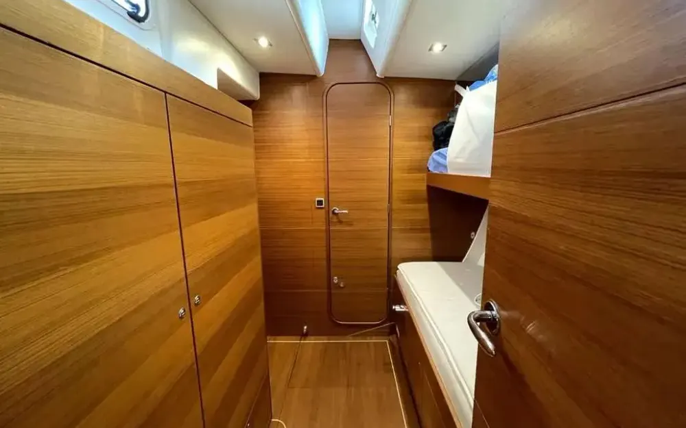 slider 16 X-Yachts X-65
