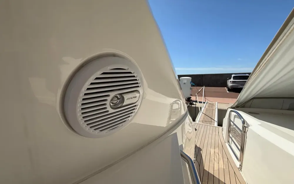 slider 10 Sunseeker Portofino 53