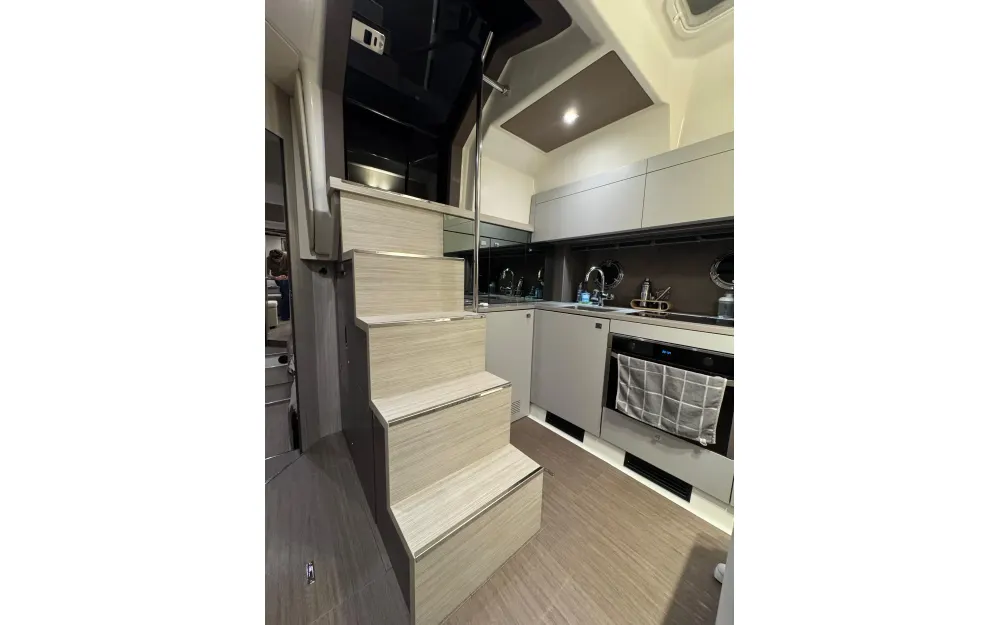 slider 9 Cranchi M 44