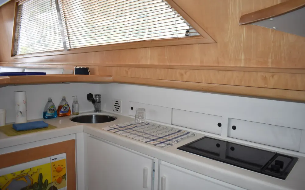 slider 16 Bertram  46 Convertible