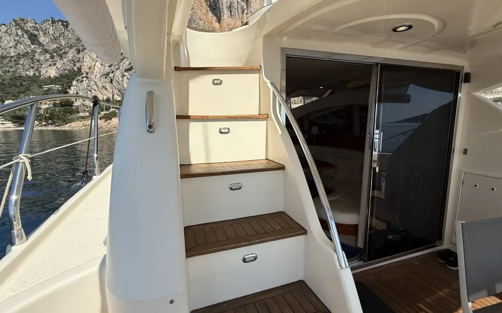 slider 10 Astondoa  46