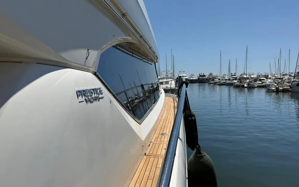 slider 14 Prestige Yachts 620 S