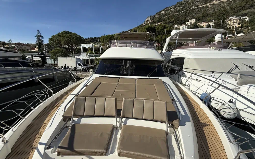 slider 18 Prestige Yachts 620 S