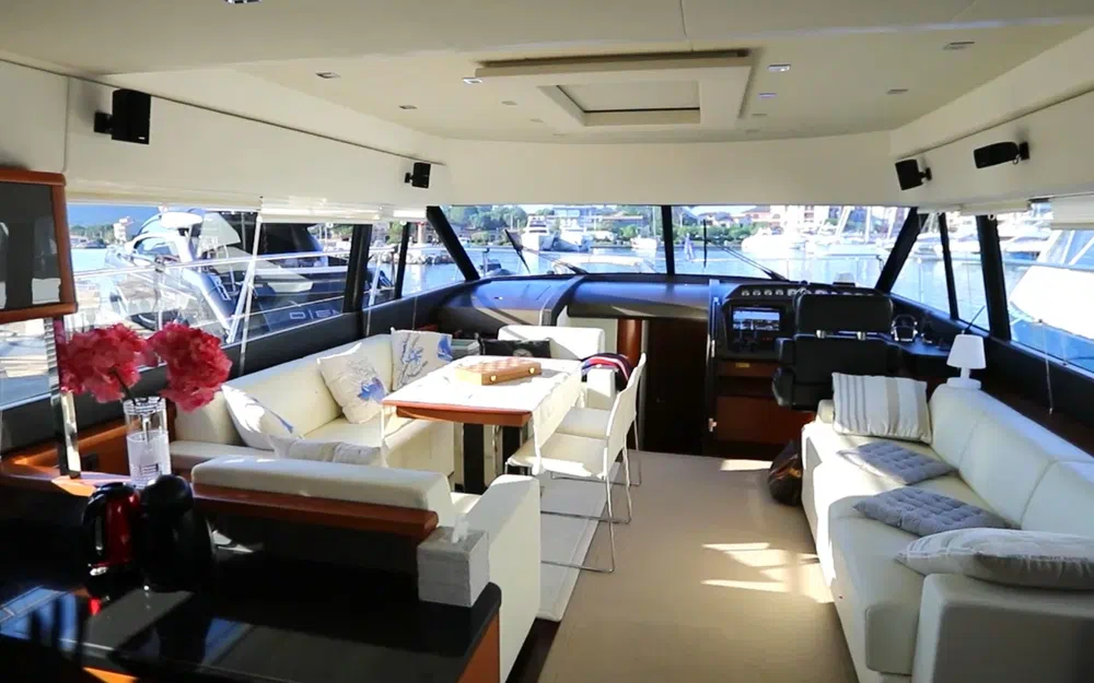slider 25 Prestige Yachts 620 S