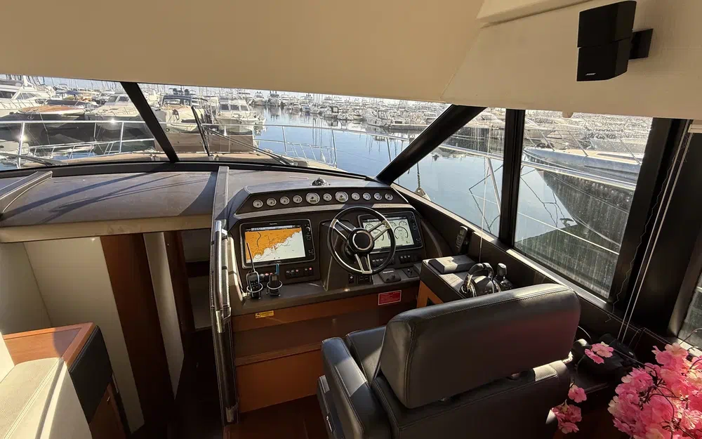 slider 26 Prestige Yachts 620 S