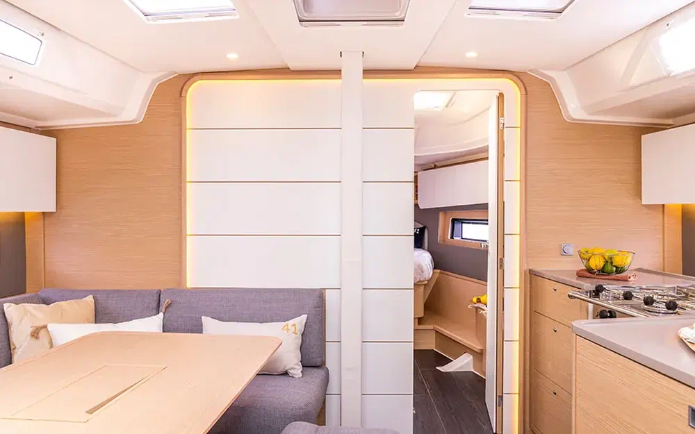 slider 9 Dufour 41