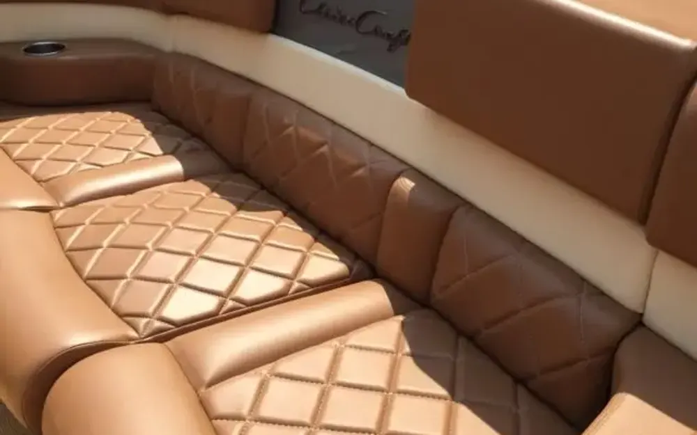 slider 10 Chris Craft Carina 21