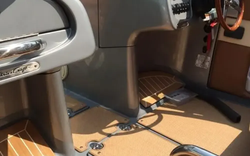 slider 11 Chris Craft Carina 21