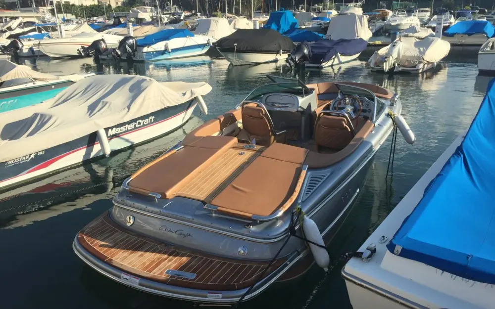 slider 5 Chris Craft Carina 21