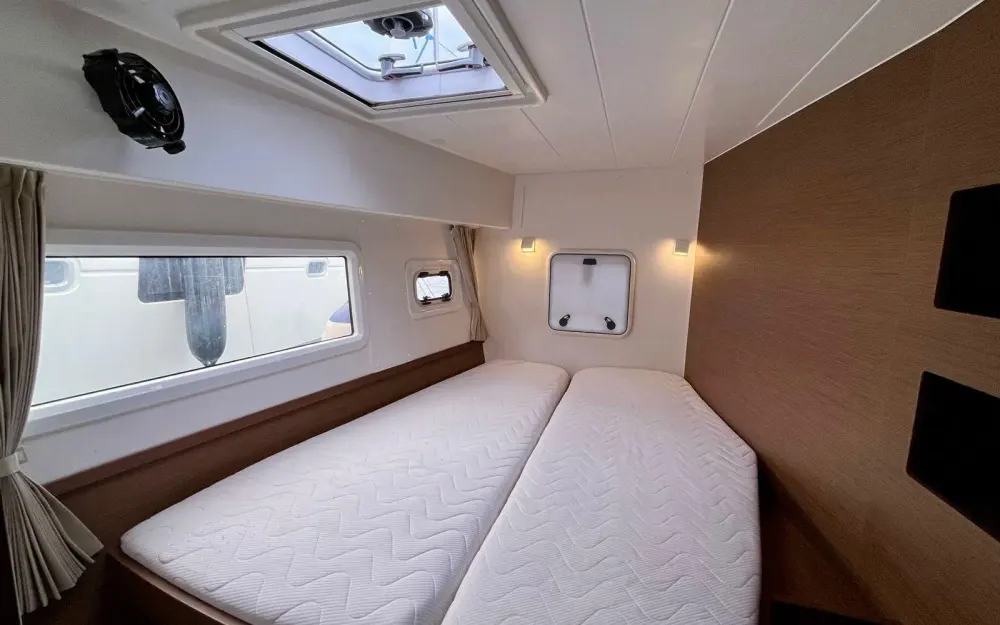 slider 20 Lagoon  42