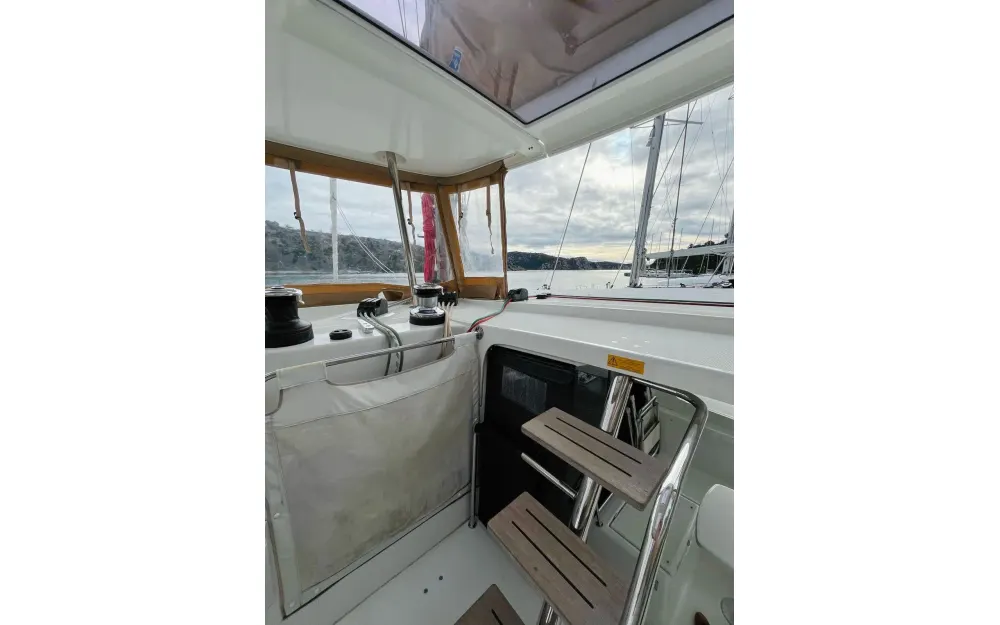 slider 5 Lagoon  42