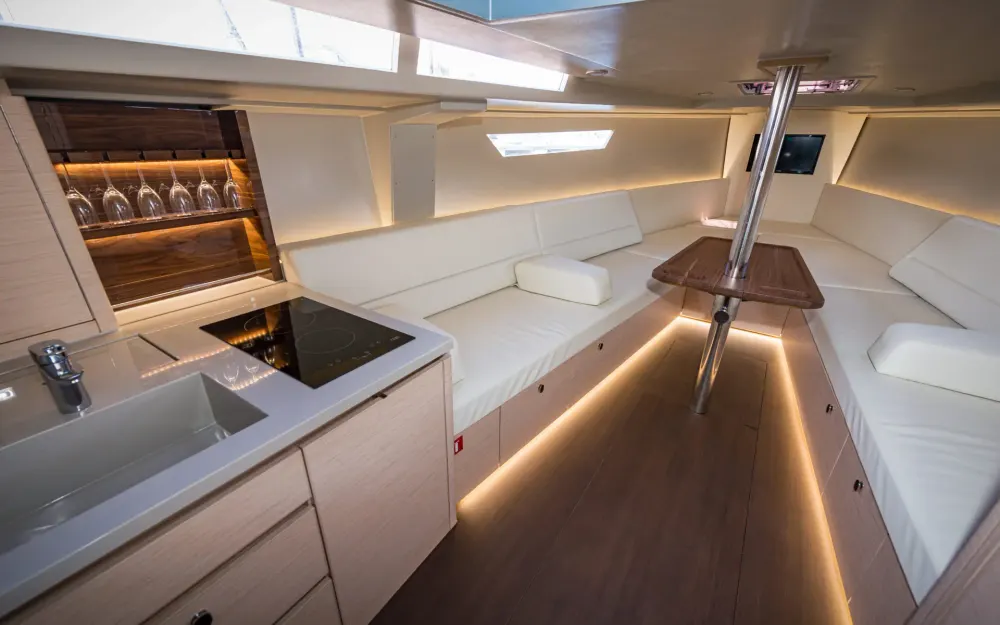 slider 13 Saffier SE 37 Lounge