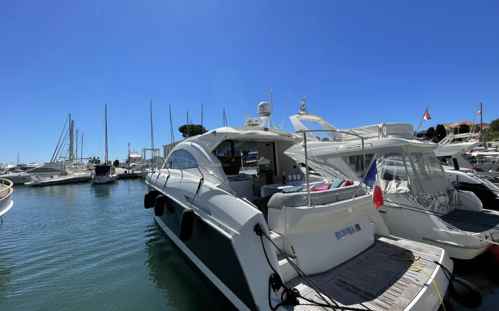 slider 0 Beneteau Gran Turismo 49
