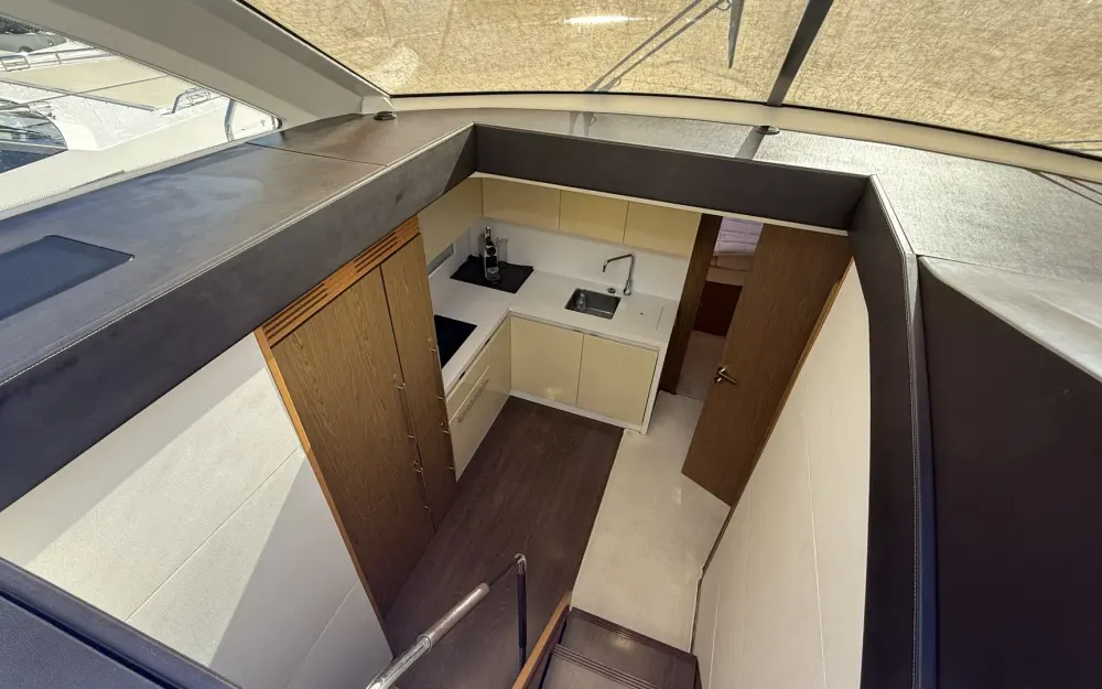 slider 28 Beneteau Gran Turismo 49