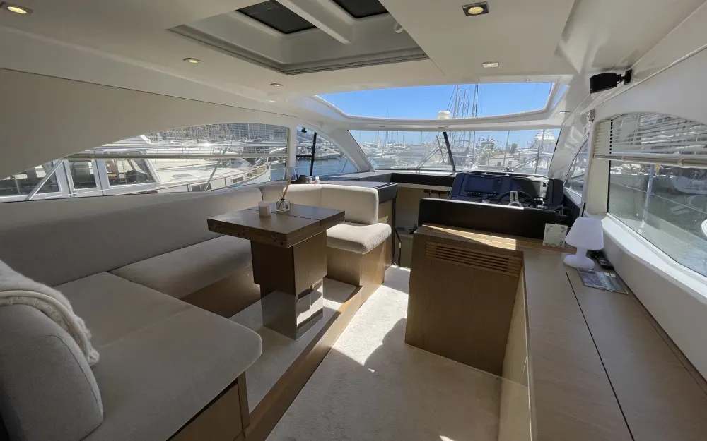 slider 53 Beneteau Gran Turismo 49