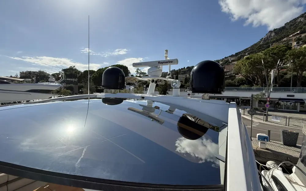slider 20 Sunseeker Predator 60