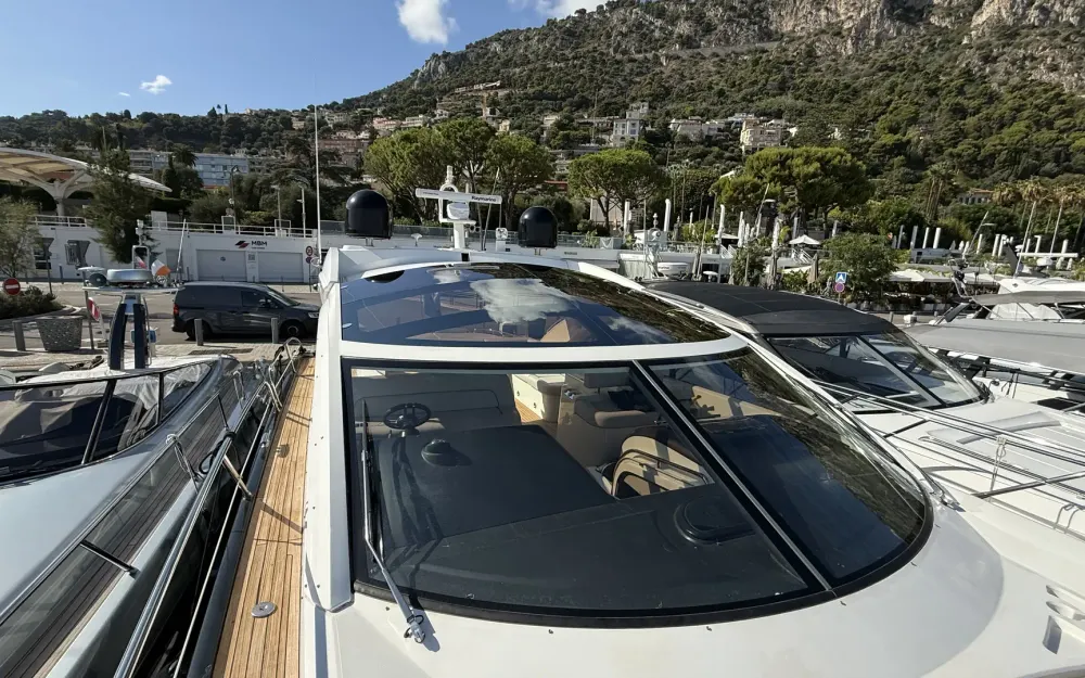 slider 22 Sunseeker Predator 60
