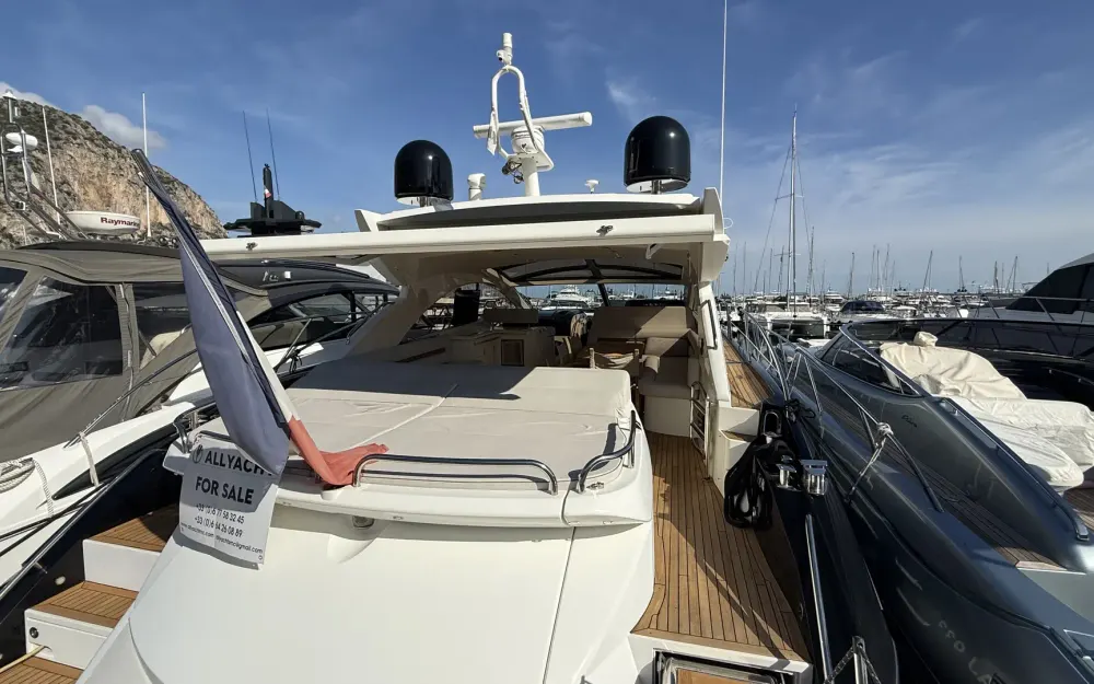 slider 25 Sunseeker Predator 60