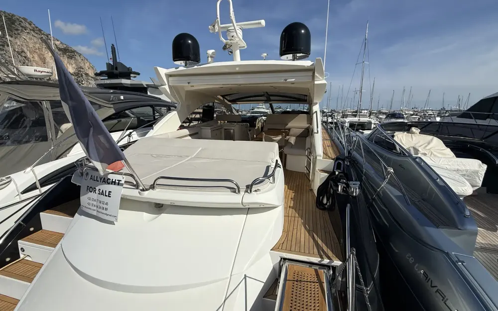 slider 2 Sunseeker Predator 60