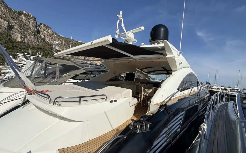 slider 30 Sunseeker Predator 60