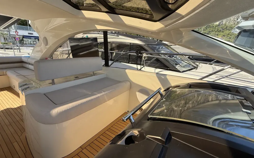 slider 35 Sunseeker Predator 60