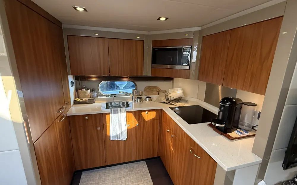 slider 37 Sunseeker Predator 60