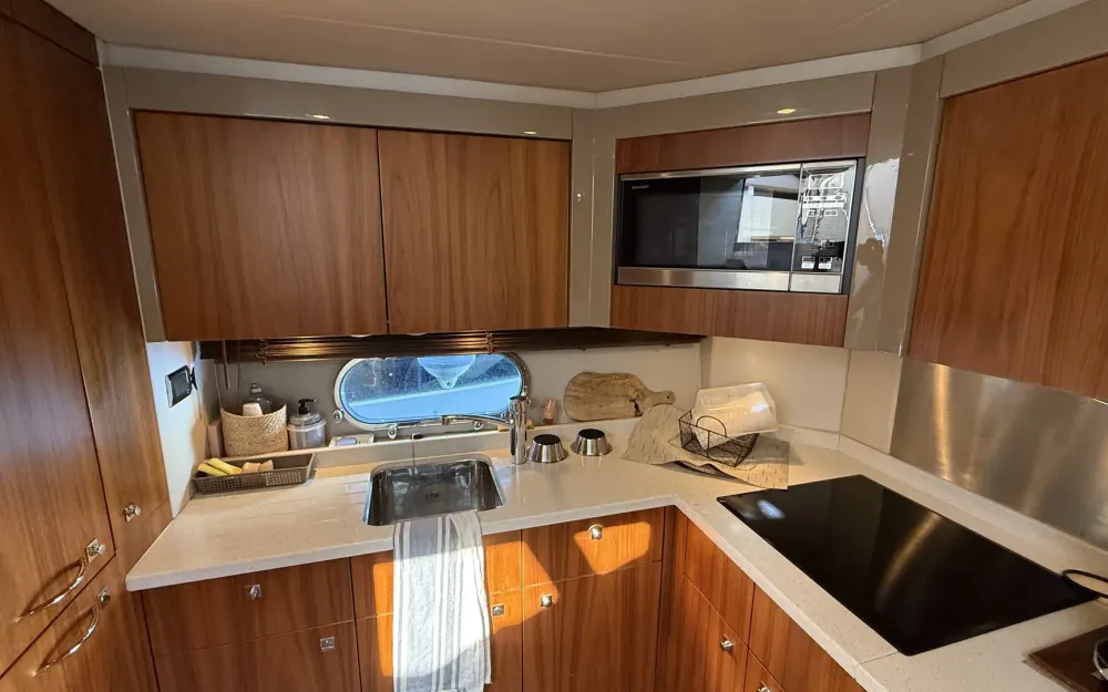 slider 38 Sunseeker Predator 60