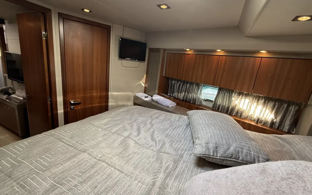 slider 48 Sunseeker Predator 60