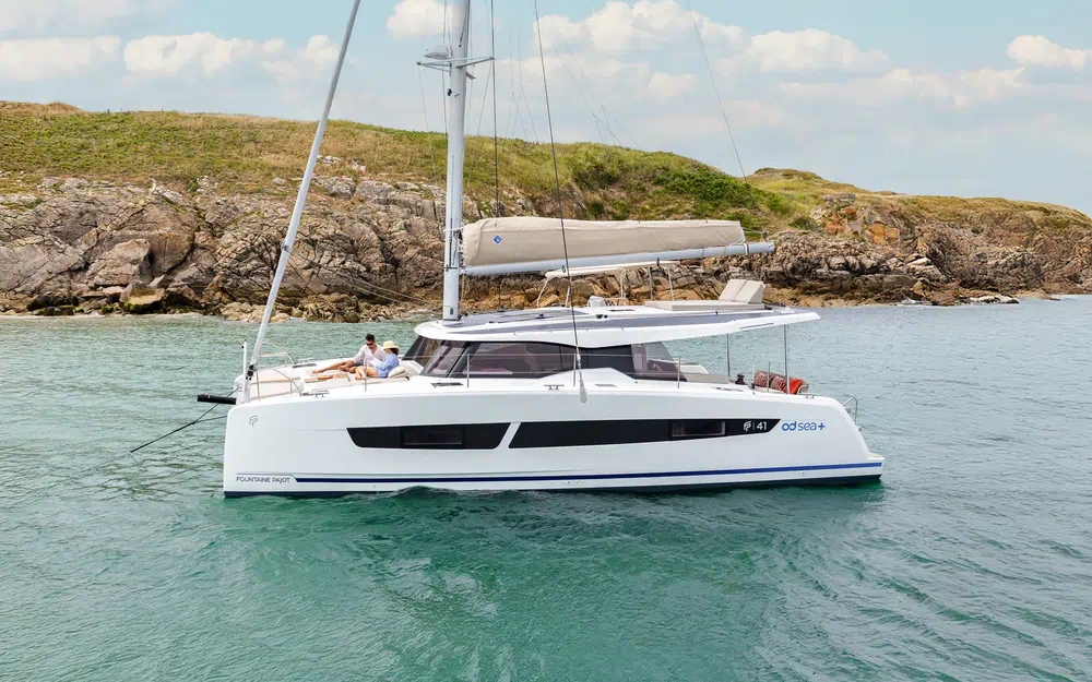 slider 16 Fountaine Pajot Lipari 41