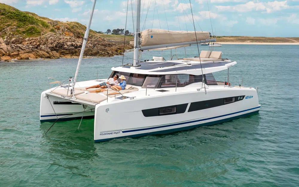 slider 17 Fountaine Pajot Lipari 41
