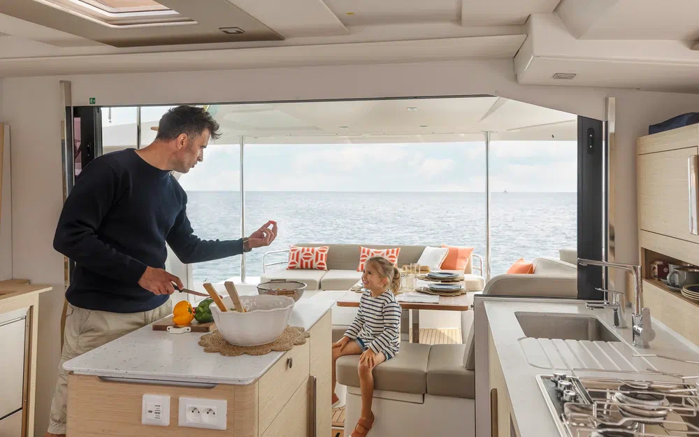 slider 36 Fountaine Pajot Lipari 41