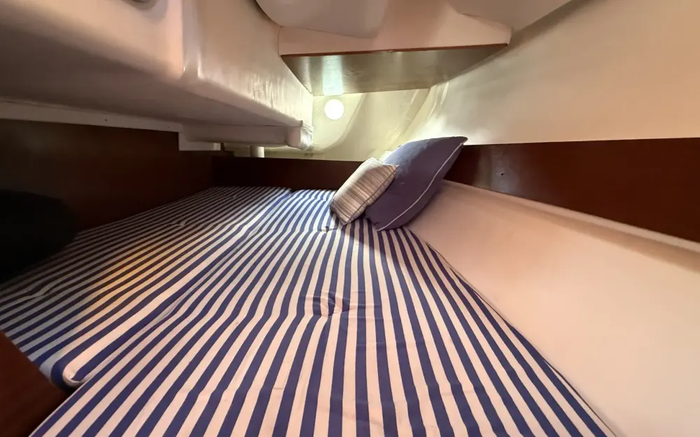 slider 10 Beneteau First 300 Spirit