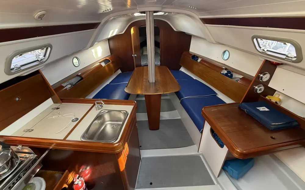 slider 4 Beneteau First 300 Spirit