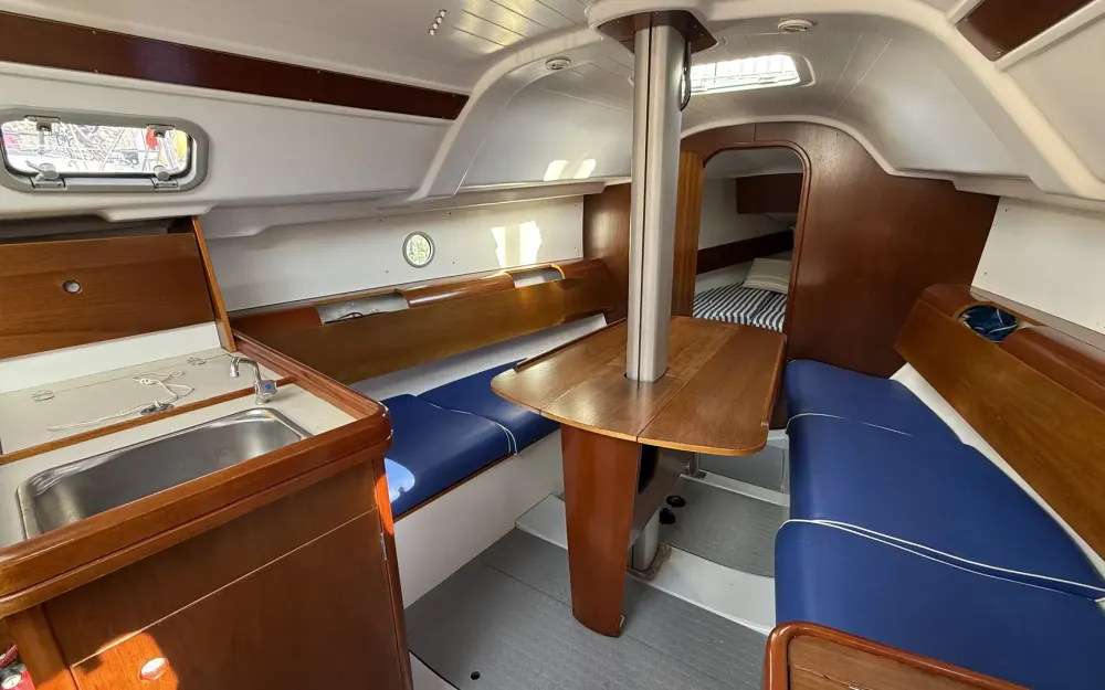 slider 8 Beneteau First 300 Spirit