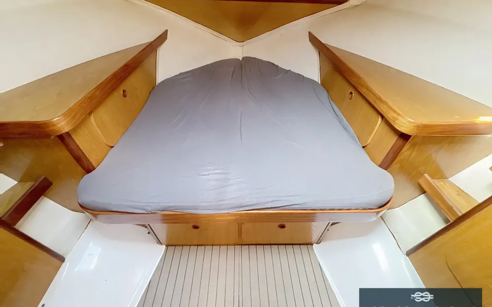 slider 9 Beneteau Antares 860