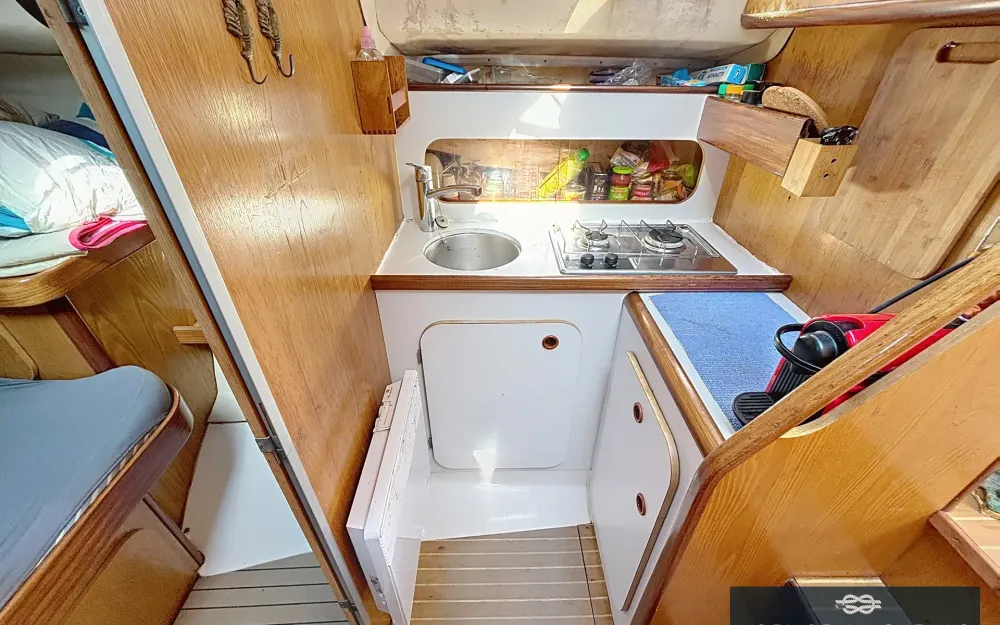 slider 14 Beneteau Antares 860