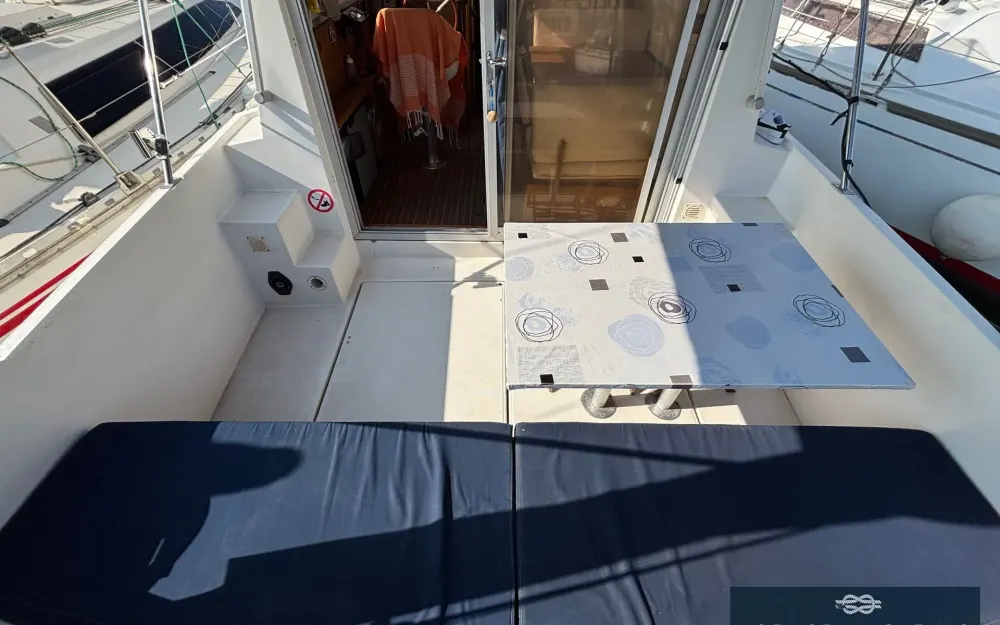 slider 17 Beneteau Antares 860