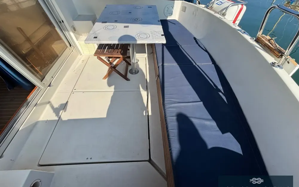 slider 18 Beneteau Antares 860