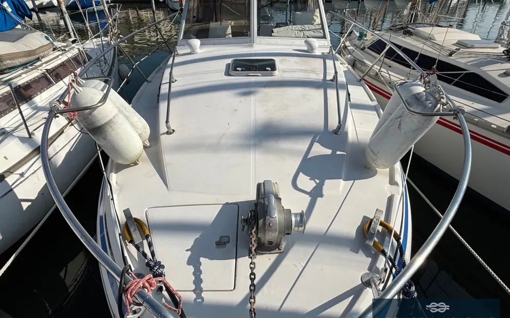 slider 26 Beneteau Antares 860