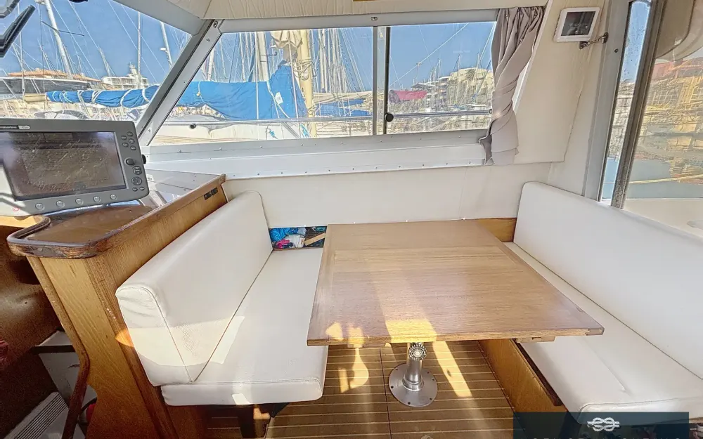 slider 5 Beneteau Antares 860