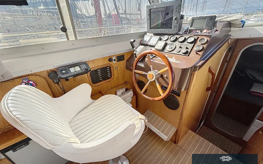 slider 6 Beneteau Antares 860