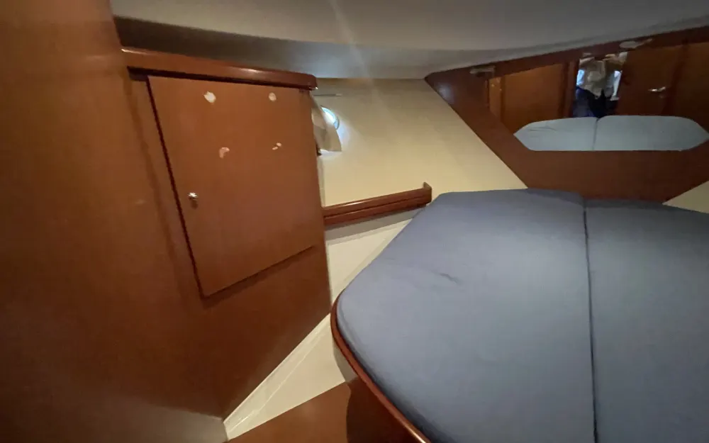 slider 13 Beneteau Antares 980