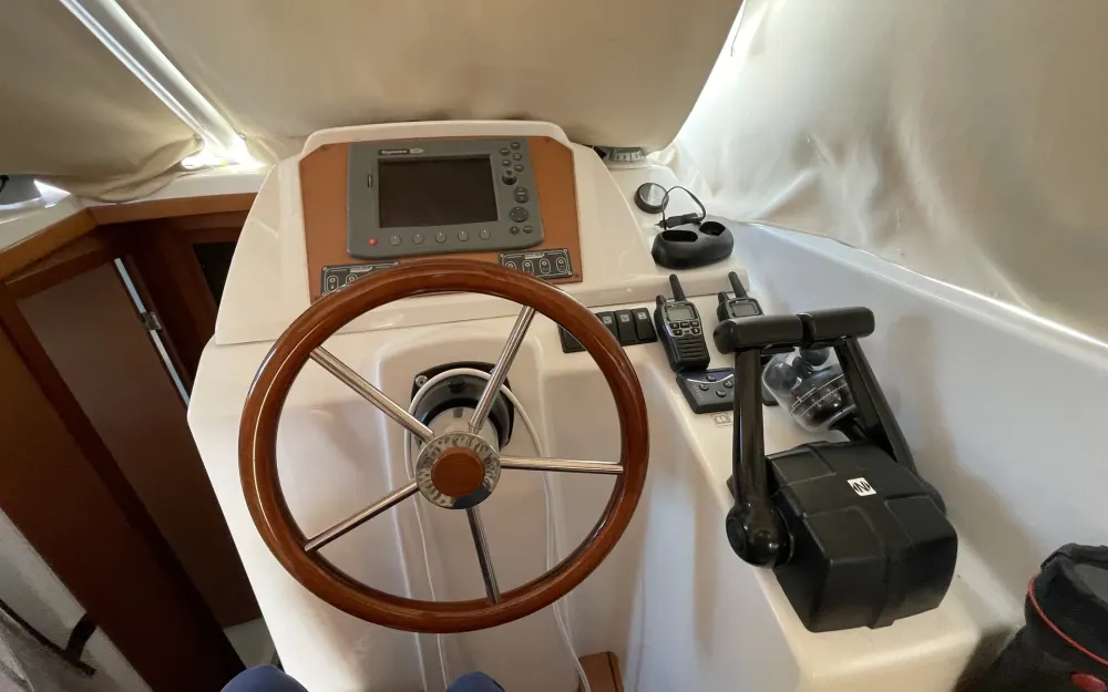 slider 8 Beneteau Antares 980