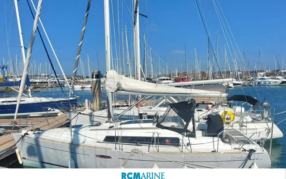 slider 1 Beneteau Oceanis 31
