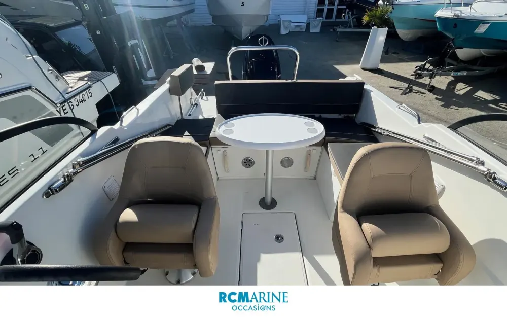 slider 1 Jeanneau Cap Camarat 6.5 BR