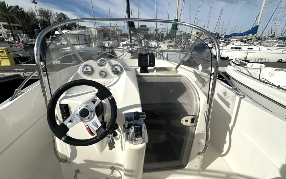 slider 6 Quicksilver  635 Commander