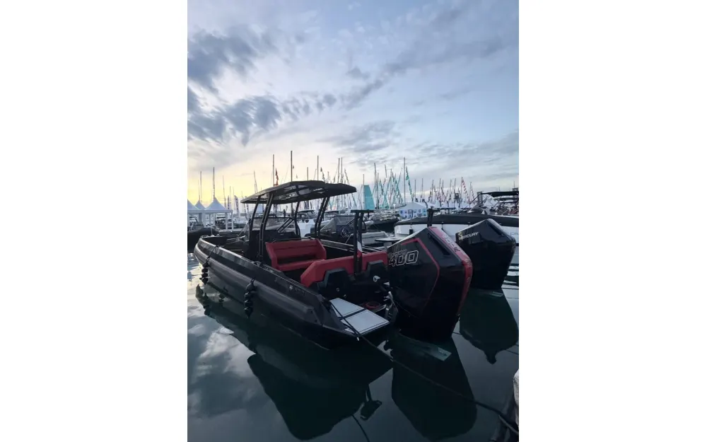 slider 0 Iron Boats 907