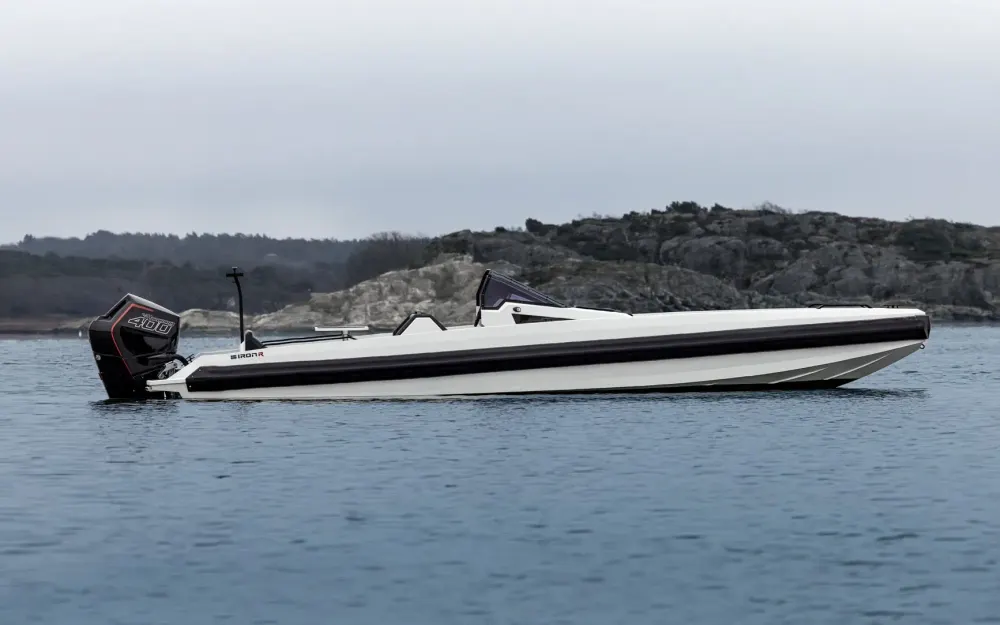 slider 13 Iron Boats 907