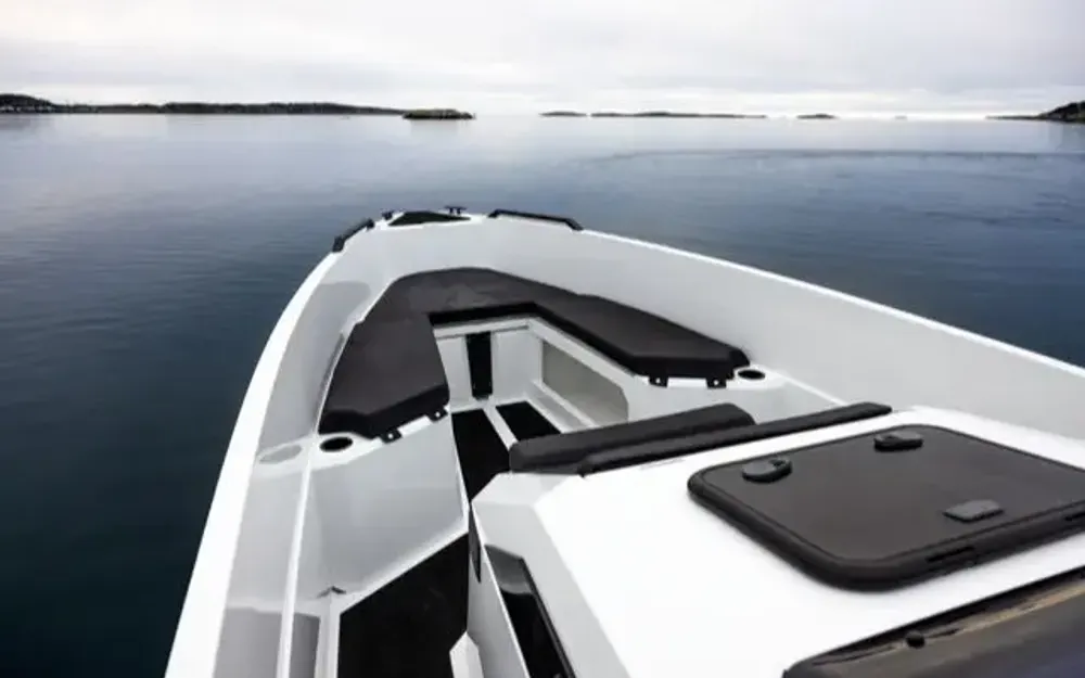 slider 6 Iron Boats 907