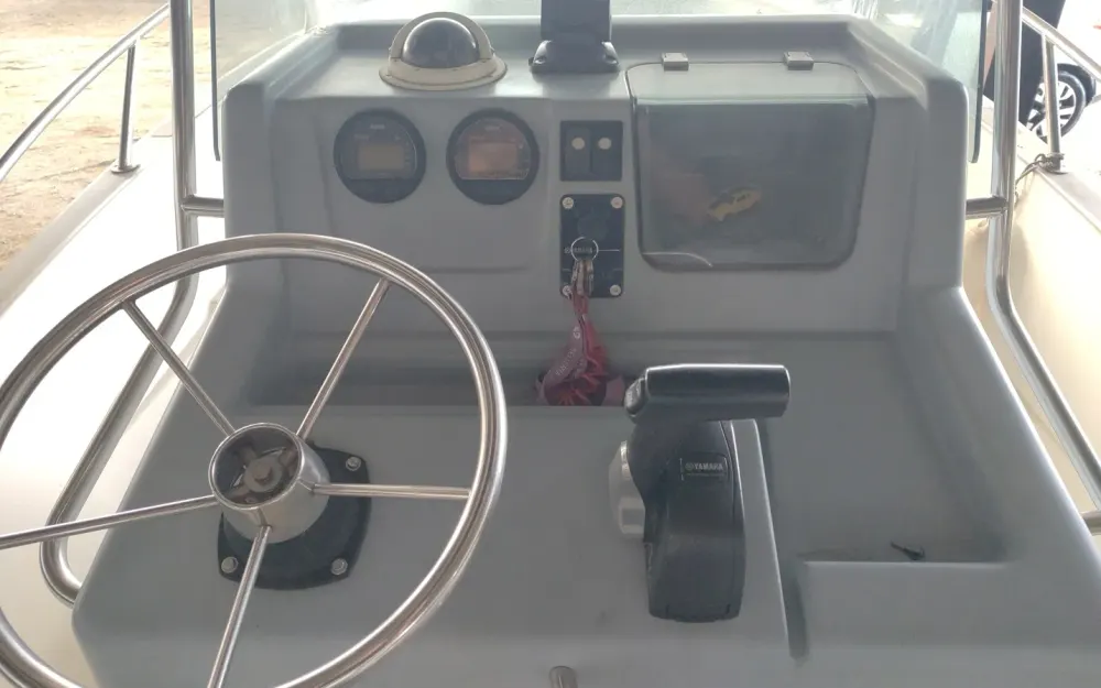 slider 6 Kelt White Shark 175